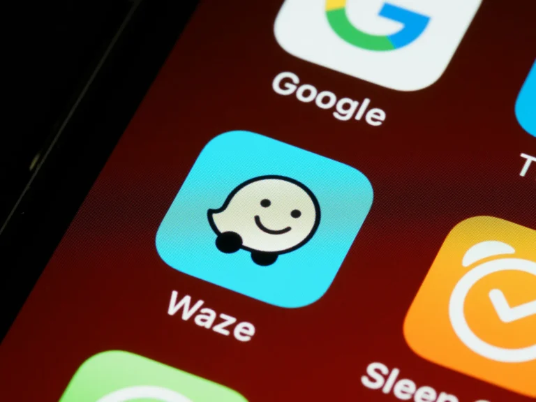 How to Turn on Sound in the Waze App